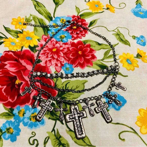 Goth style cocker with multi chain necklace - Picture 2 of 10